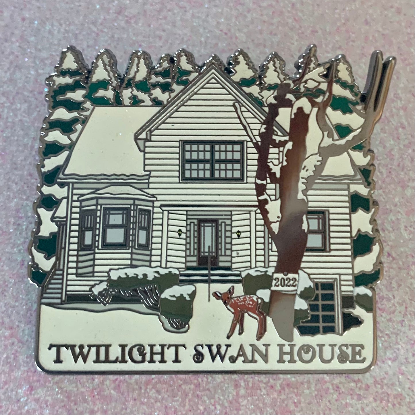 2022 Twilight Swan House